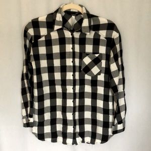 Kensie Black & White Buffalo Plaid Button-Up Flannel Shirt